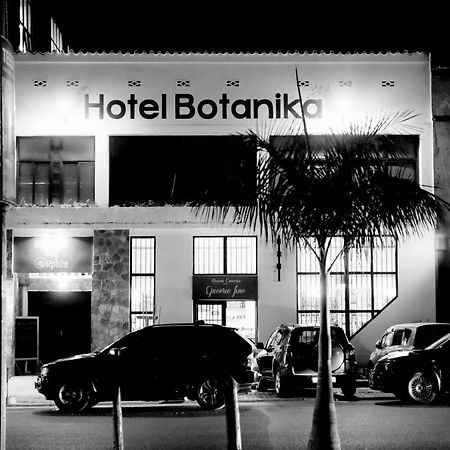 Botanika Hotel 부줌부라 외부 사진
