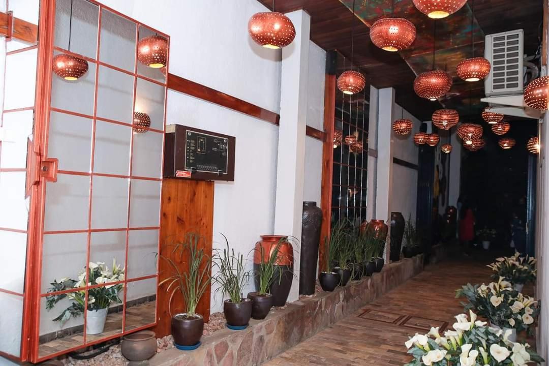 Botanika Hotel 부줌부라 외부 사진