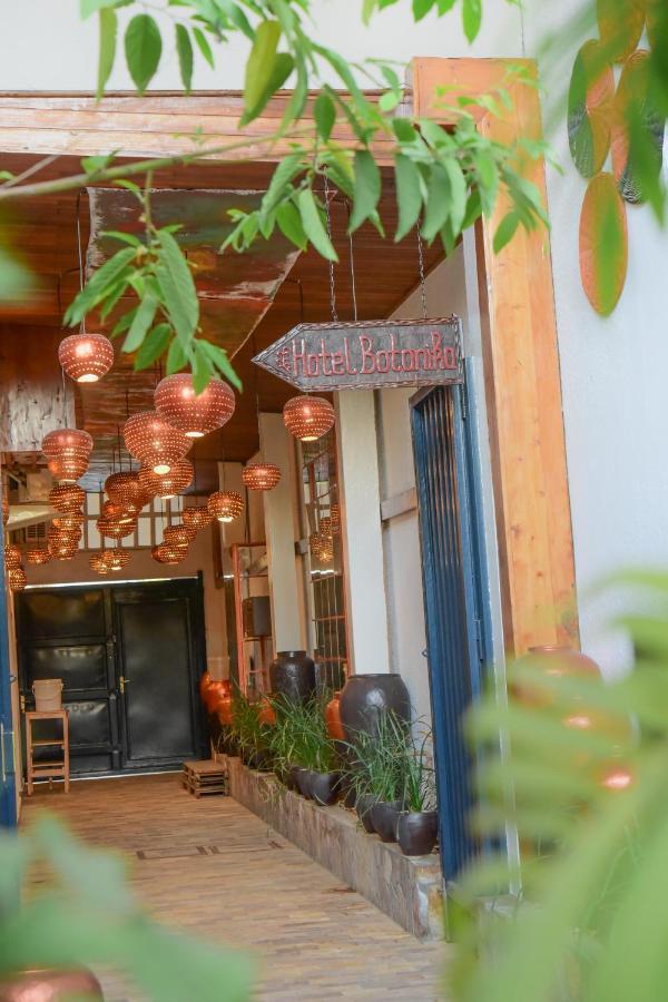 Botanika Hotel 부줌부라 외부 사진